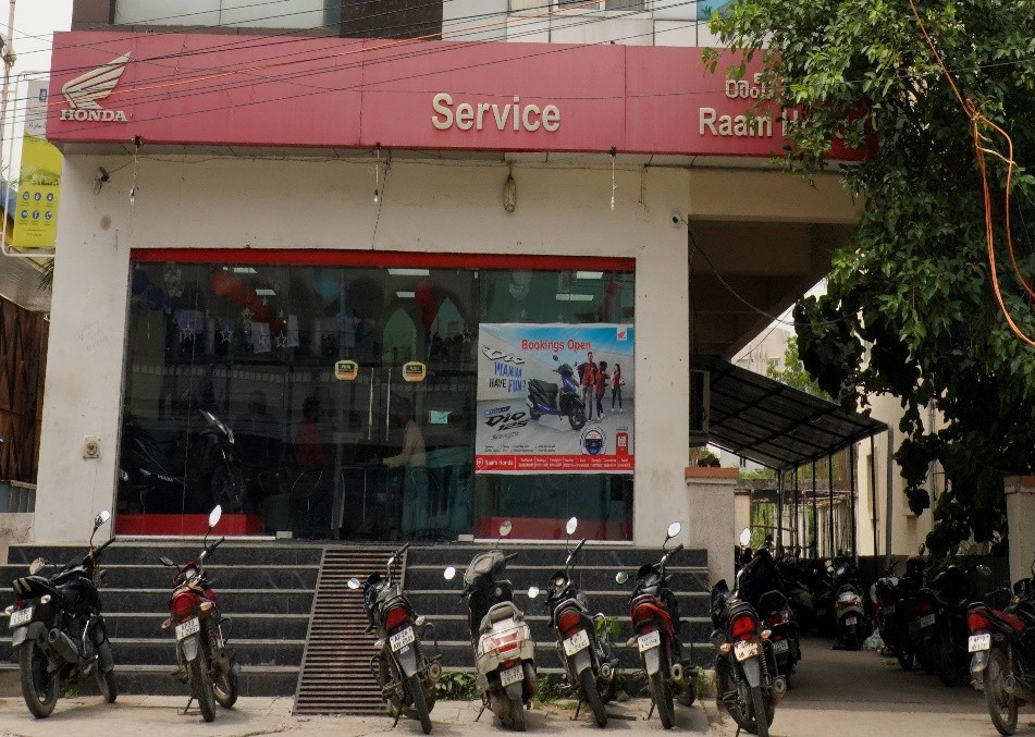 Raam Honda Showroom - Suchitra